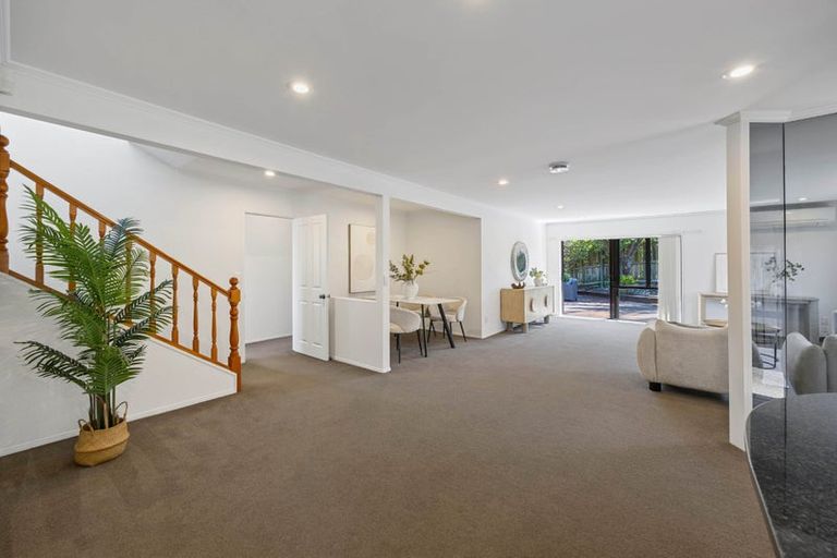 Photo of property in 2/28 Britannia Place, Half Moon Bay, Auckland, 2012