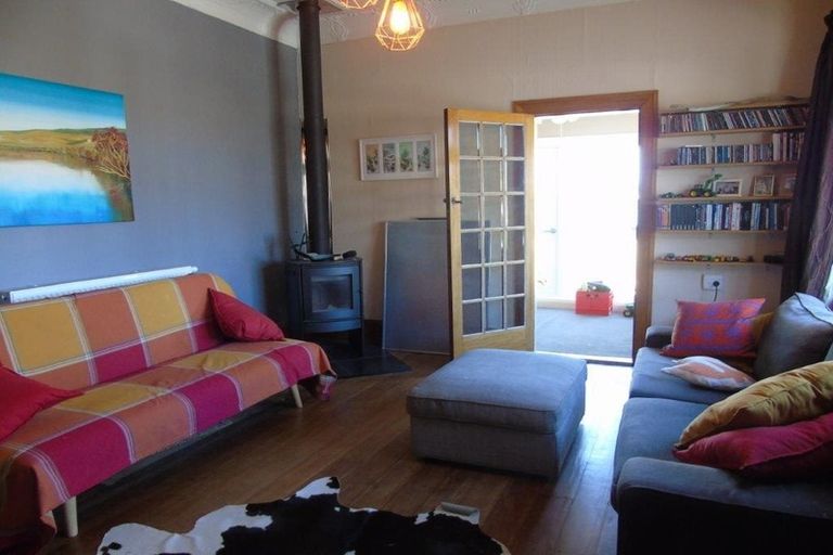 Photo of property in 17 Crawford Road, Kilbirnie, Wellington, 6022