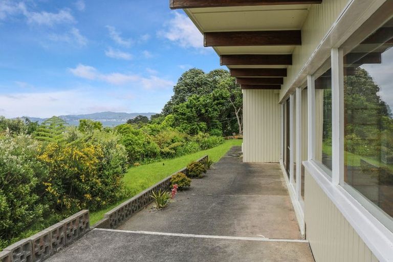 Photo of property in 29 Magnolia Grove, Maungaraki, Lower Hutt, 5010