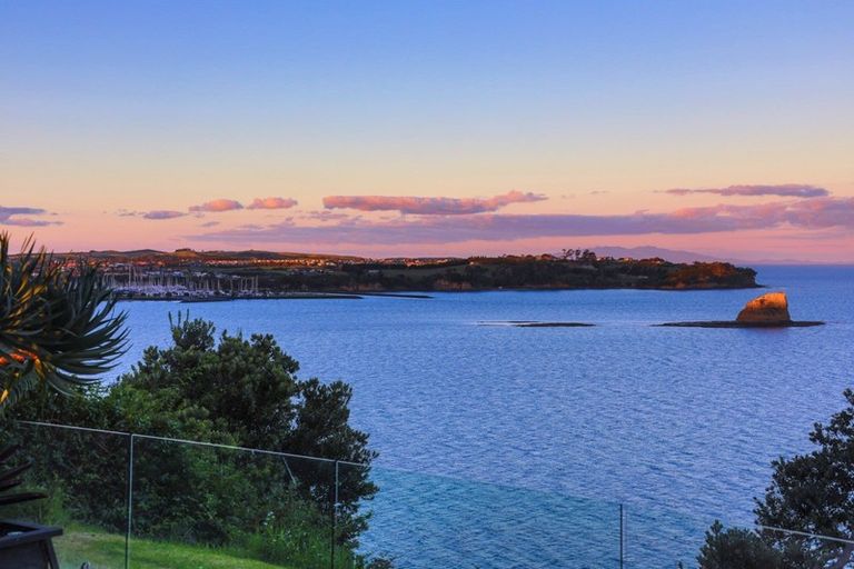 Photo of property in 63 Tiri Road, Manly, Whangaparaoa, 0930