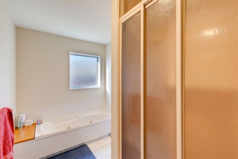 Photo of property in 1/126 Pages Road, Wainoni, Christchurch, 8061