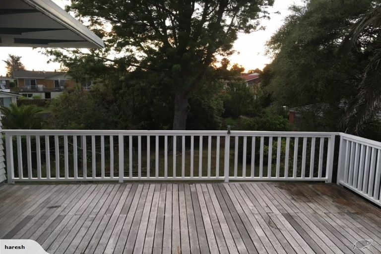 Photo of property in 29 Andrew Road, Howick, Auckland, 2010