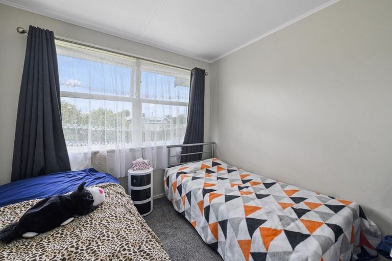 Photo of property in 24 Fenruss Street, Fairy Springs, Rotorua, 3015