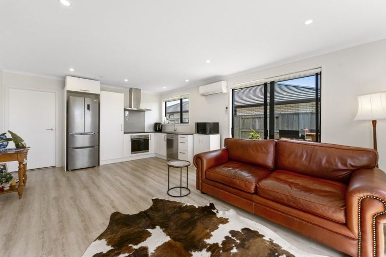 Photo of property in 9 Kahotea Place, Papamoa Beach, Papamoa, 3118