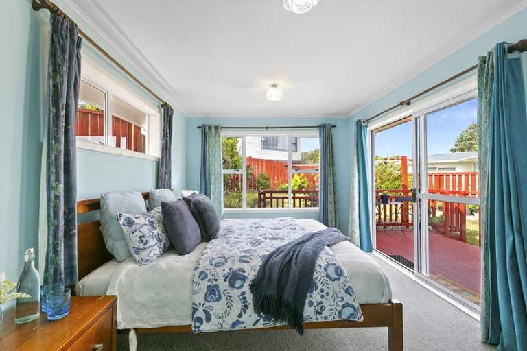 Photo of property in 10 Erris Street, Johnsonville, Wellington, 6037