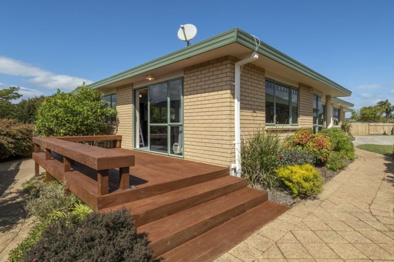Photo of property in 63 Grantston Drive, Pyes Pa, Tauranga, 3112