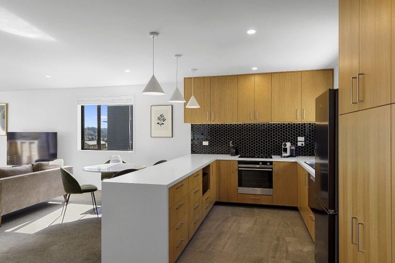 Photo of property in 17 Holystone Road, Whitby, Porirua, 5024