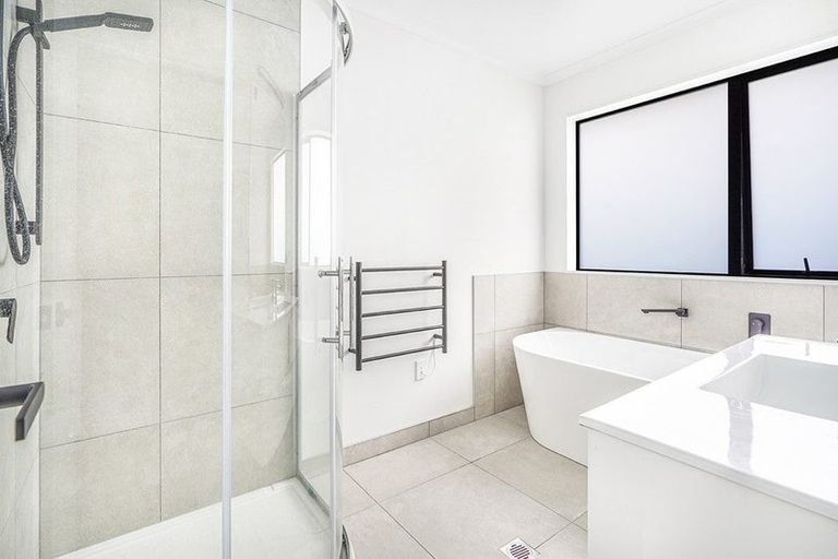 Photo of property in 16a Hendon Road, Fairview Downs, Hamilton, 3214