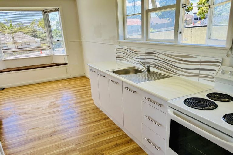 Photo of property in 7 Morrie Laing Avenue, Mount Roskill, Auckland, 1041