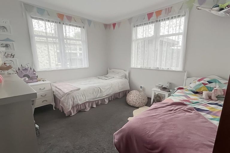 Photo of property in 27 Knowles Street, Terrace End, Palmerston North, 4410