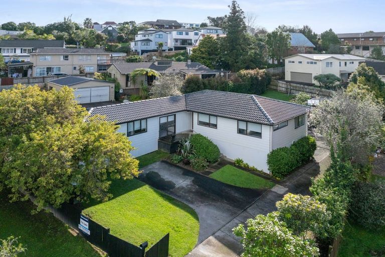 Photo of property in 108 Oaktree Avenue, Browns Bay, Auckland, 0630
