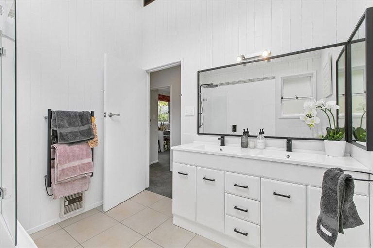 Photo of property in 32 O'neills Road, Swanson, Auckland, 0614