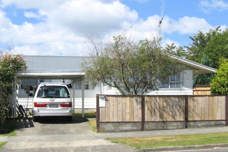 Photo of property in 1b Garnet Grove, Birchville, Upper Hutt, 5018