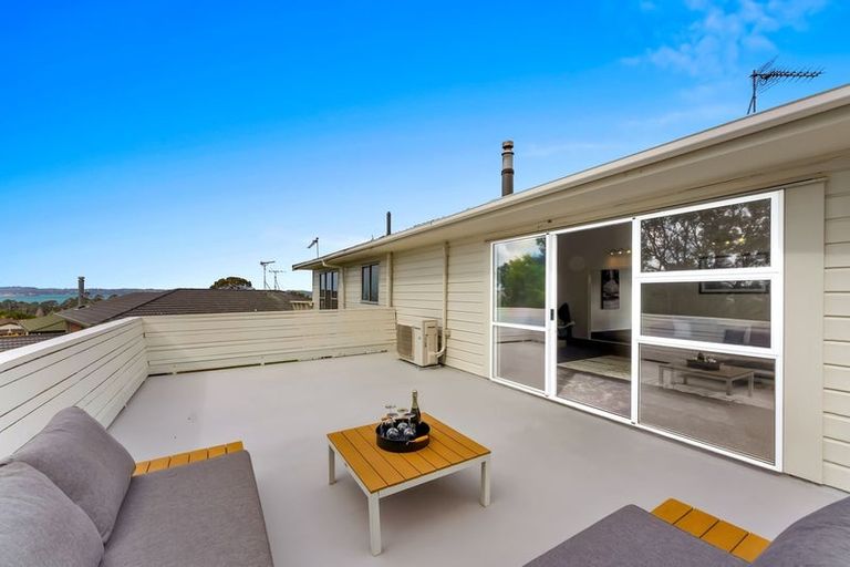 Photo of property in 8 Widmore Drive, Massey, Auckland, 0614