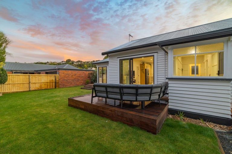 Photo of property in 13 Kowhai Terrace, Saint Martins, Christchurch, 8022