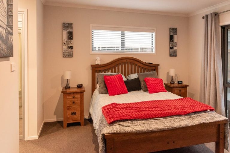 Photo of property in 130 Penetaka Heights, Pyes Pa, Tauranga, 3112