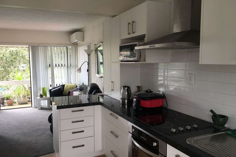 Photo of property in 10/1 Glen Road, Browns Bay, Auckland, 0630