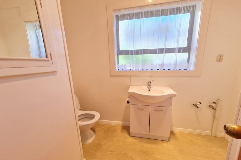 Photo of property in 2/978 Colombo Street, St Albans, Christchurch, 8014