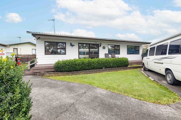 Photo of property in 5a Oak Avenue, Nawton, Hamilton, 3200