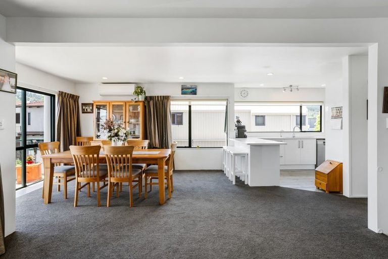 Photo of property in 620 Harbour View Road, Whangamata, 3620