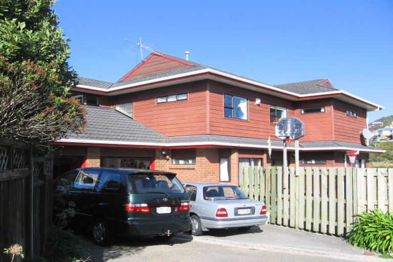 Photo of property in 8 Swinford Crescent, Johnsonville, Wellington, 6037