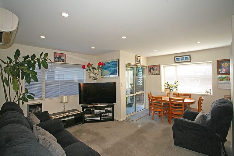 Photo of property in 163b Grahams Road, Burnside, Christchurch, 8053