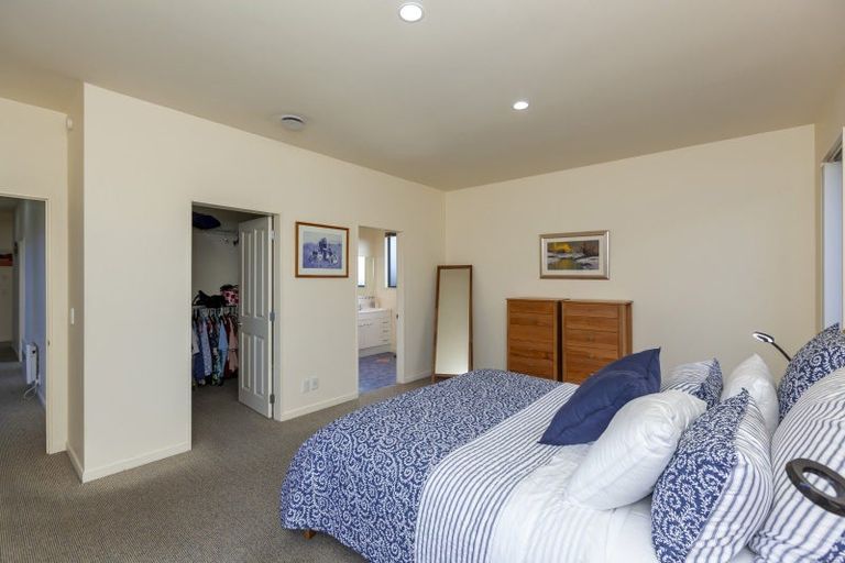 Photo of property in 22 Rifleman Lane, Paraparaumu Beach, Paraparaumu, 5032