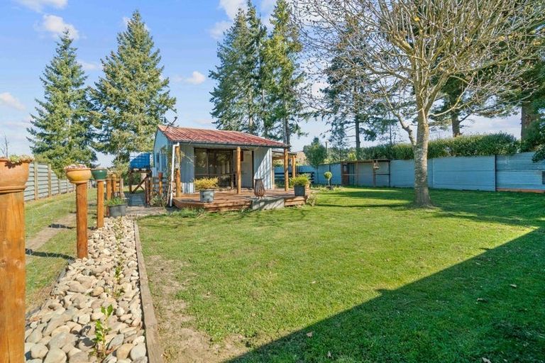 Photo of property in 9 Cross Street, Coalgate, 7673