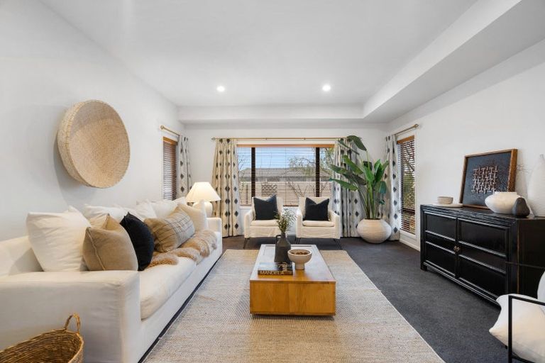 Photo of property in 1 Russell Robertson Drive, Havelock North, 4130