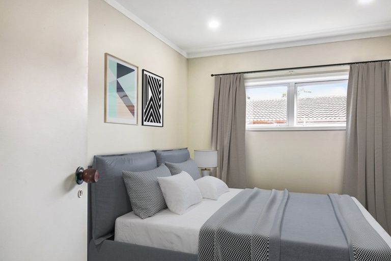 Photo of property in 48 Zita Maria Drive, Massey, Auckland, 0614