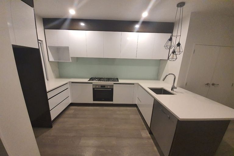 Photo of property in 2 Mata Lane, Stanmore Bay, Whangaparaoa, 0932