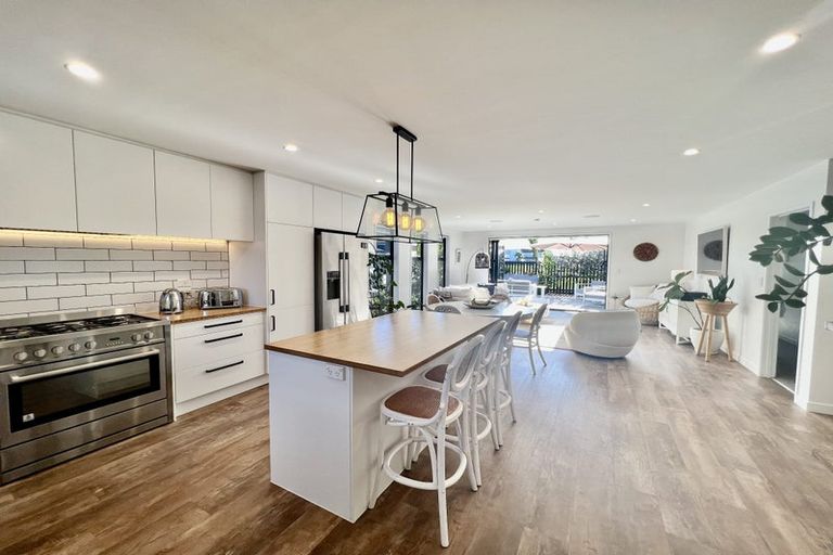 Photo of property in 36 Marion Crescent, Papamoa Beach, Papamoa, 3118