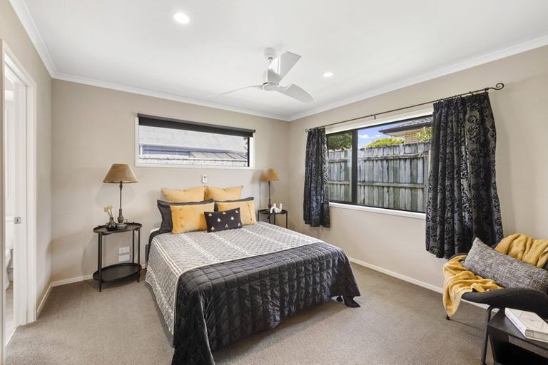 Photo of property in 18c Virginia Place, Whalers Gate, New Plymouth, 4310