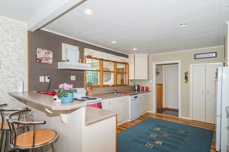 Photo of property in 10 Henare Street, West End, Palmerston North, 4412