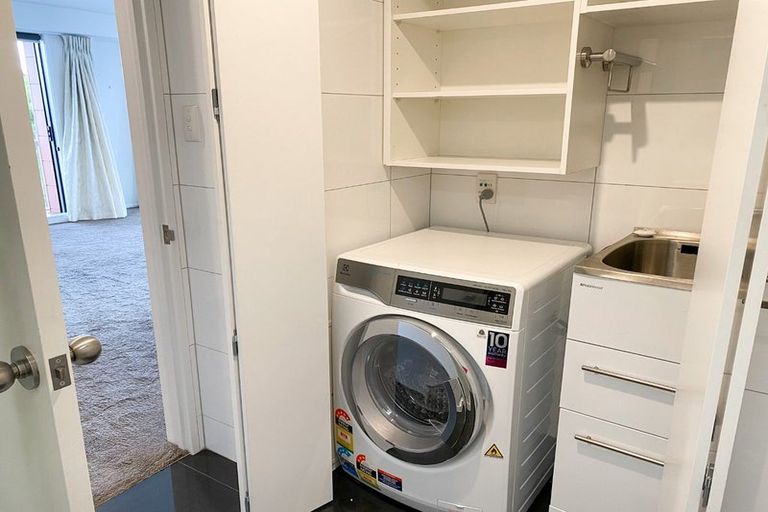 Photo of property in Gloucester Towers, 13/28 Gloucester Street, Christchurch Central, Christchurch, 8013