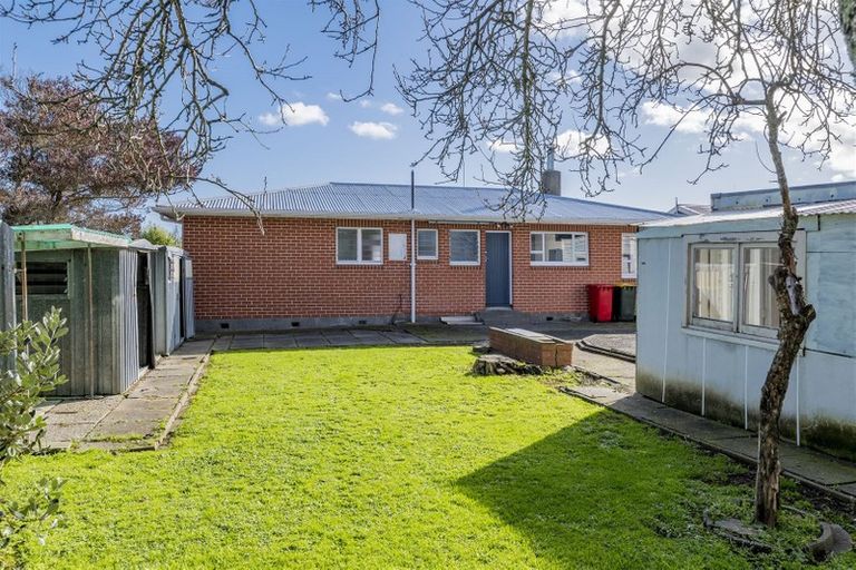 Photo of property in 4 Freyberg Street, Levin, 5510