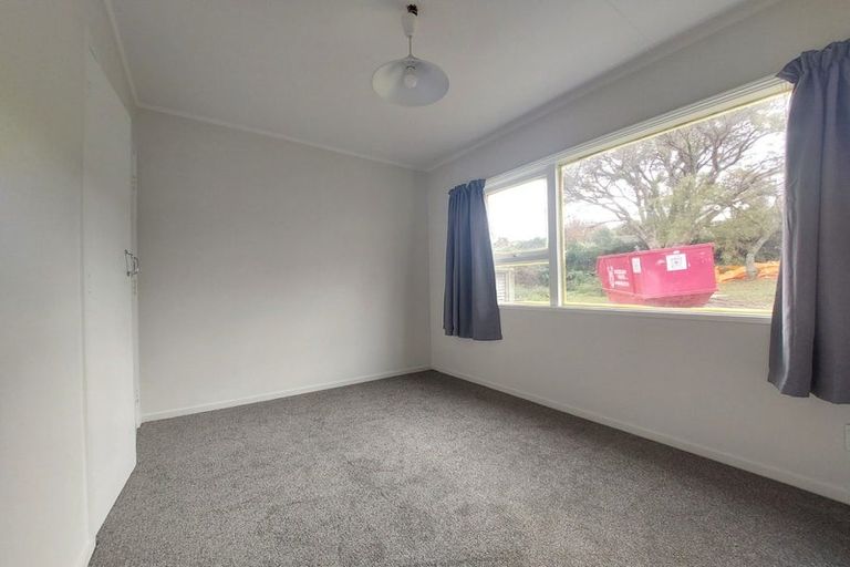 Photo of property in 8 Wyoming Avenue, Murrays Bay, Auckland, 0630