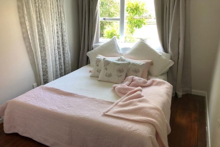 Photo of property in 1/40 Nile Road, Milford, Auckland, 0620