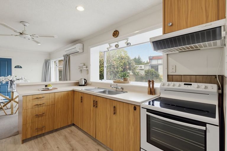 Photo of property in 31 Mappleton Avenue, Burnside, Christchurch, 8053