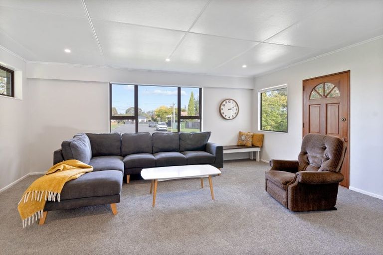 Photo of property in 1 Oak Street, Masterton, 5810