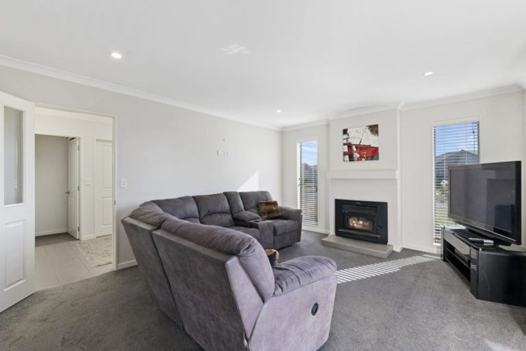 Photo of property in 5 Navy Loop, Rolleston, 7614