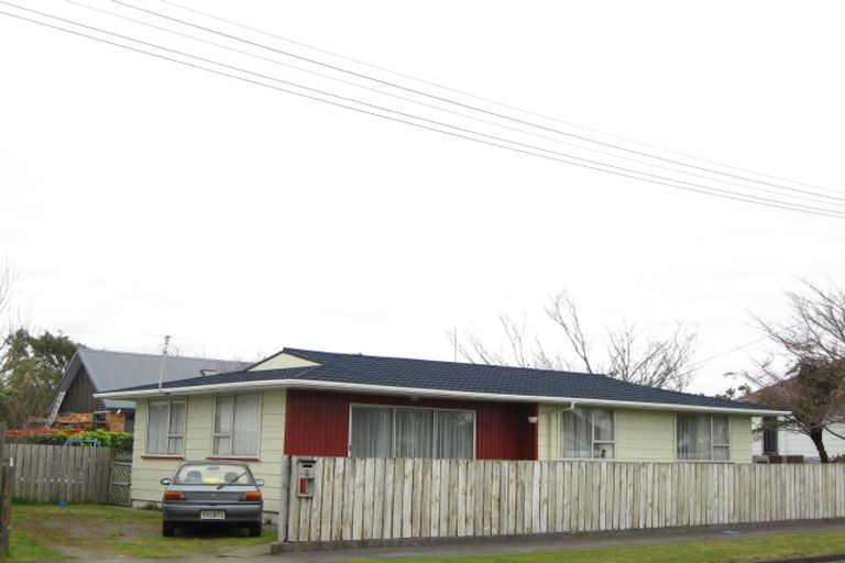 Photo of property in 3 Blackmore Street, Lynmouth, New Plymouth, 4310