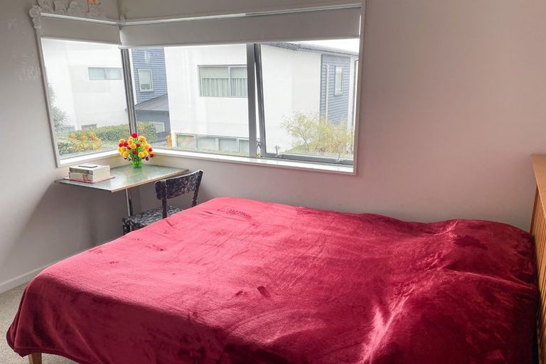 Photo of property in 9 Longueval Lane, Broomfield, Christchurch, 8042