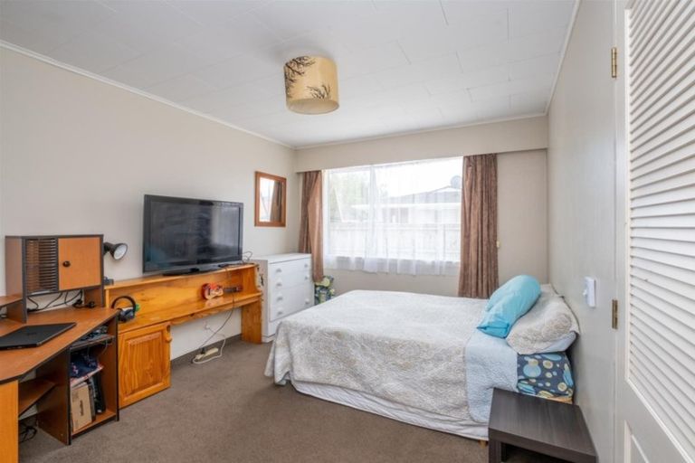 Photo of property in 13 Pembroke Road W, Stratford, 4332