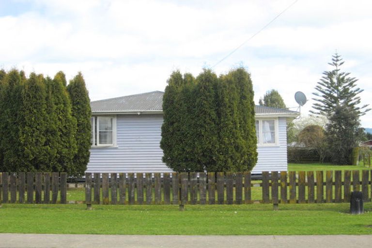 Photo of property in 11 Rata Avenue, Edgecumbe, 3120