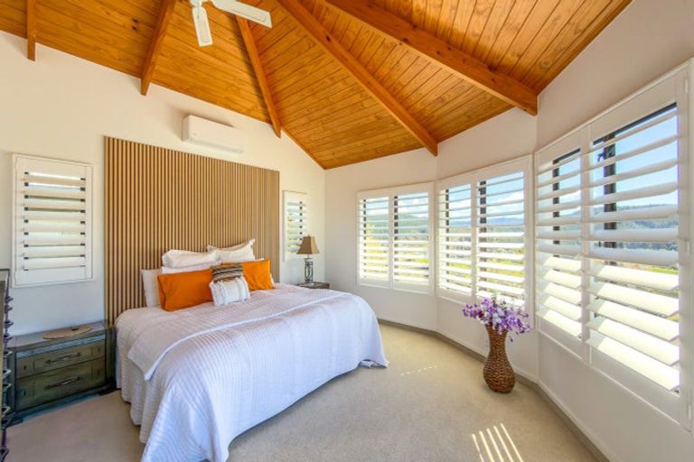 Photo of property in 400 Onemana Drive, Onemana, Whangamata, 3691