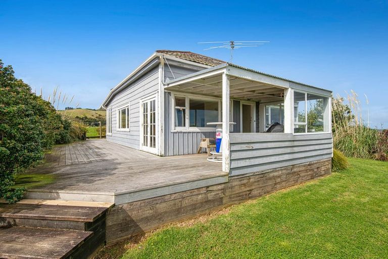 Photo of property in 3050 Kaipara Coast Highway, Glorit, Warkworth, 0984