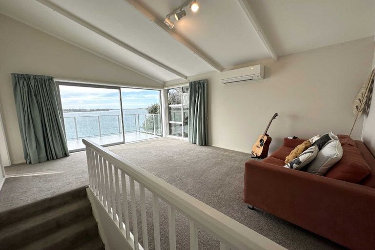 Photo of property in 5 Quarry Road, Mount Pleasant, Christchurch, 8081