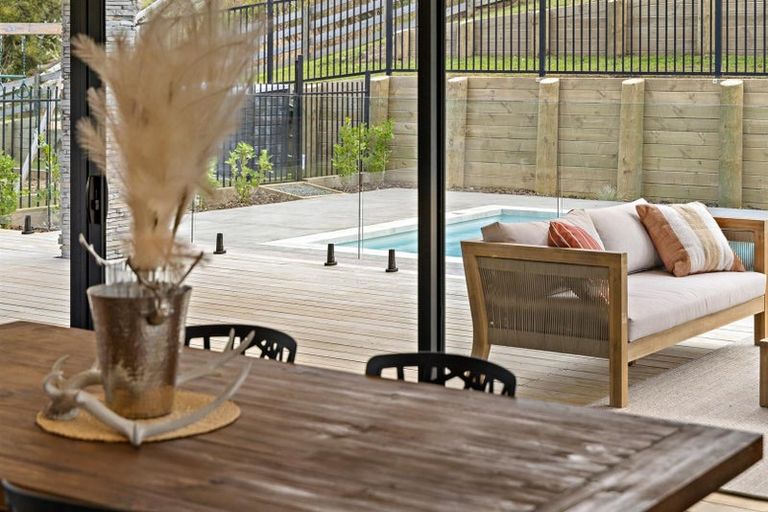 Photo of property in 114 Solan Drive, Waimauku, 0812