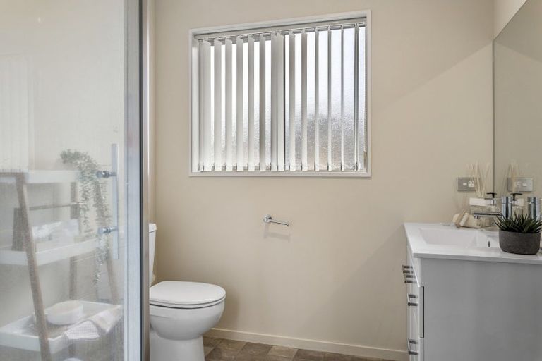 Photo of property in 3 Reeves Road, Rangiora, 7400